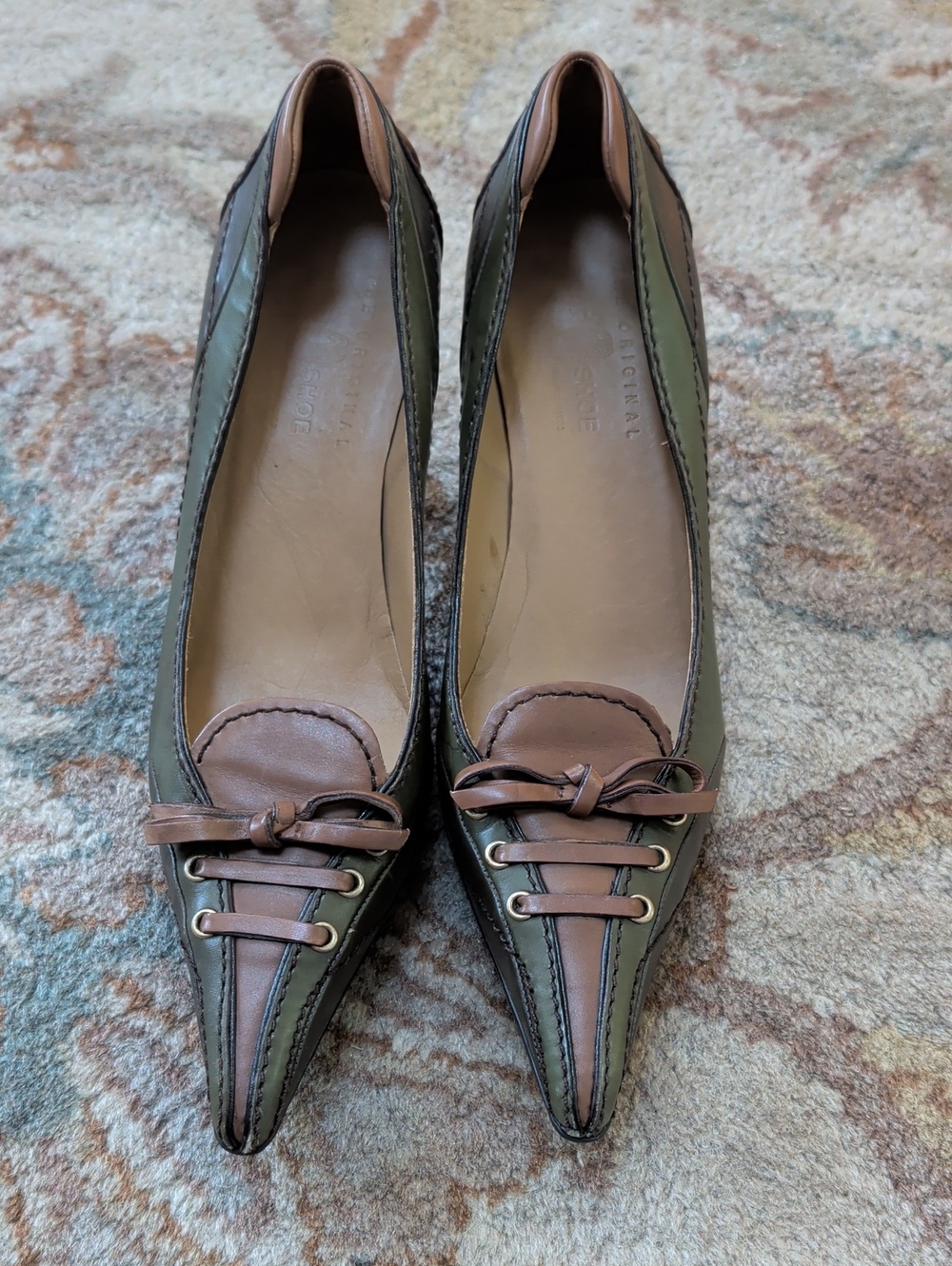 Prada The Original Car Shoe Pointed Two-Tone Leather Flats - Brown & Olive